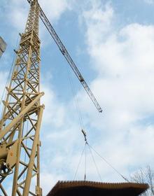 Kran mit Baustahlmatten